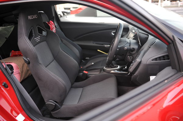 180401_crz_recaro.jpg