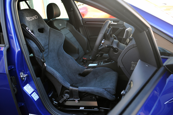 181101_VW_GOLF_RECARO_RSG_1.jpg