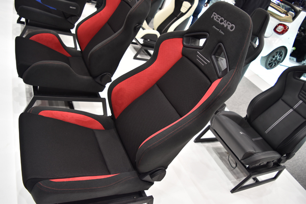 190131_recaro_sr7f_red_.jpg