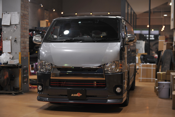 190330_toyota_hiace_2.jpg