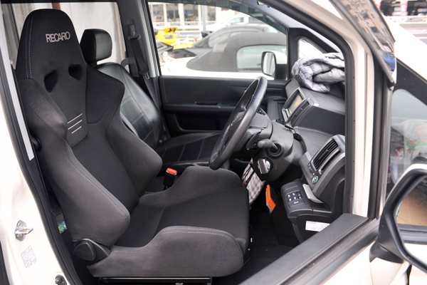 190331_honda_stepwgn_recaro_sr6_asm_gk100s.jpg
