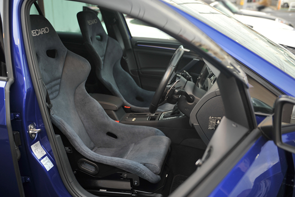 190402_VW_golf_recaro_rsg_asmyokohama_.jpg