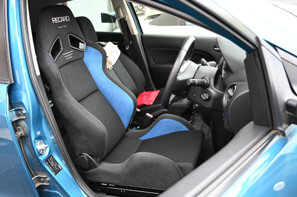 190715_mazda2_demio_recaro_sr7_asmyokohama_.jpg