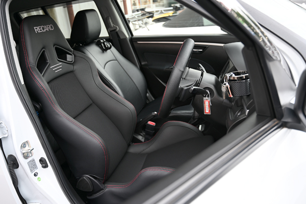 190715_suzuki_swift_recaro_sr7_lassic_asmyokohama_.jpg