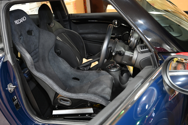 190831_f56_mini_coopers_recaro_rsg_asmyokohama_.jpg