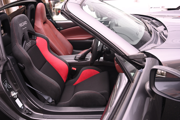 190916_mazdaroadster_recaro_sr7_.jpg