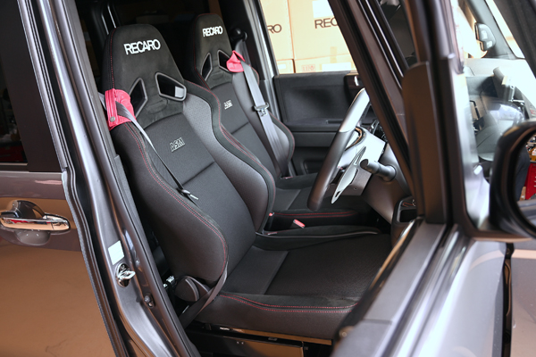 190929_honda_nbox_recaro_sr7f_asmlimited_ruby_.jpg