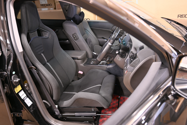 191013_toyota_crown_recaro_sportster_.jpg