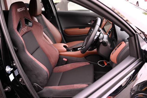 191124_honda_vezel_recaro_sr7f_gu100h.jpg