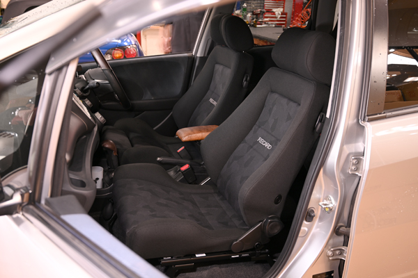191207_honda_fit_recaro_ergomed.jpg