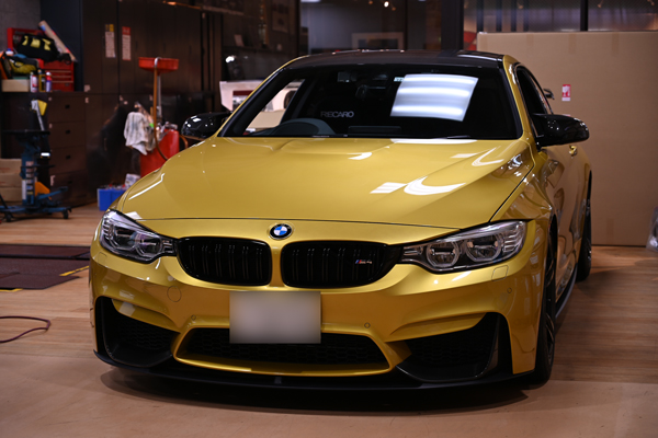 191208_bmw_m4_.jpg