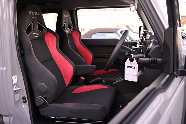 191229_suzukijimny_recaro_sr7f_asmyokohama_.jpg