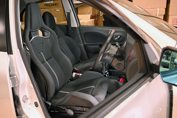 200119_nissan_M_recaro_sportster.jpg