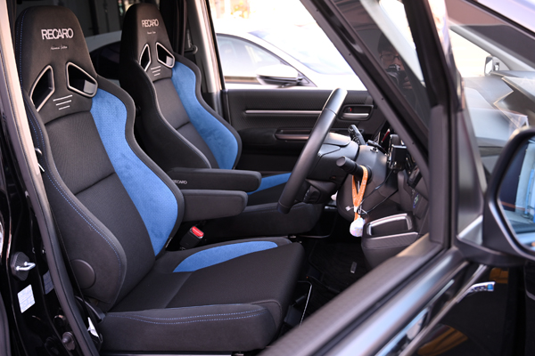 200202_honda_stepwgn_recaro_sr7_sr7f.jpg