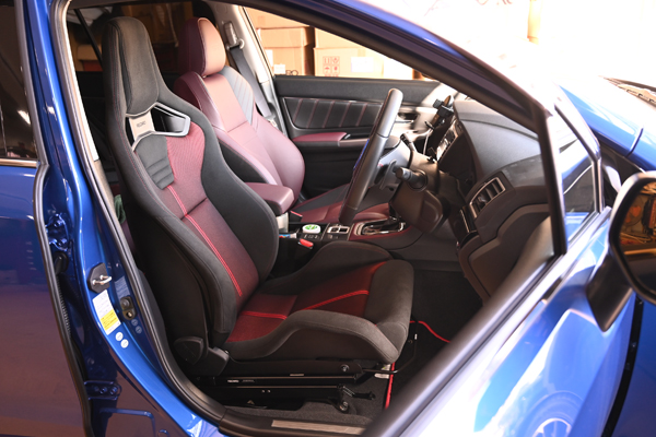 200202_subaru_levorg_recaro_soprtster.jpg