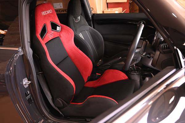 200313_bmw_mini_cooper_jcw_recaro_sr7_asmyokohama.jpg