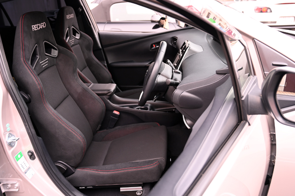 200331_prius_recaro_sr7f_asmlimited_asmyokohama.jpg