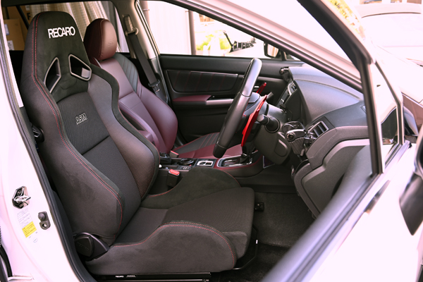 200802_levorg_asmyokohama_recaro_sr7_ruby.jpg
