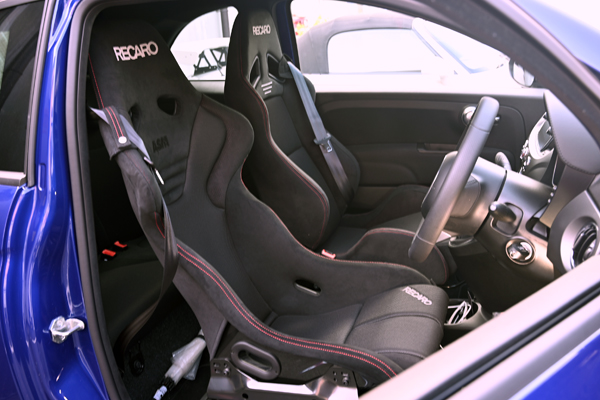 200812_abarth595_asmyokohama_recaro_rsg_.jpg