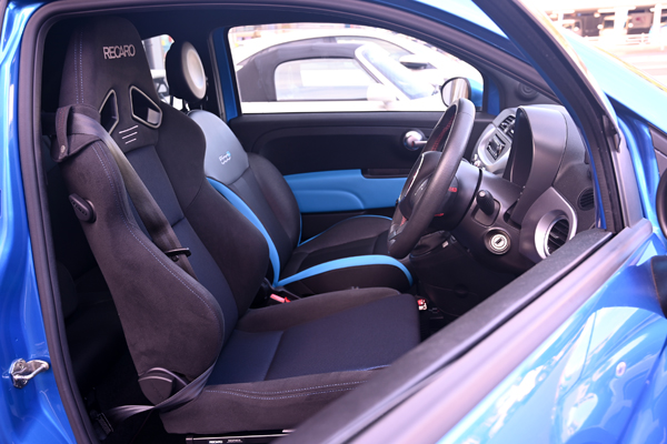 200827_fiat500_asmyokohama_recaro_sr7f.jpg