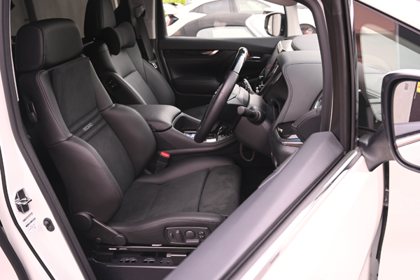 200916_Toyota_Recaro_orthopad_asmyokohama.jpg