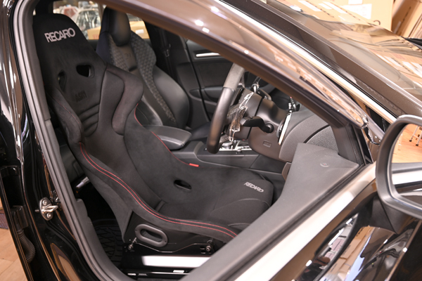 201008_audi_rs3_recaro_rsg_asmyokohama.jpg