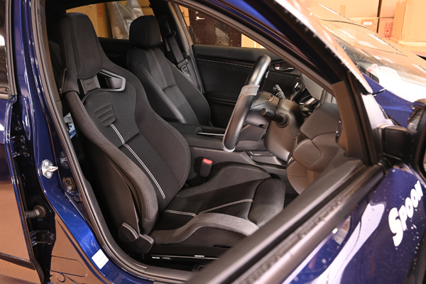 201015_fk7_recaro_sportster.jpg