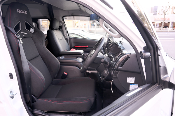201122_hiace_asmyokohama_recaro_sr7f.jpg