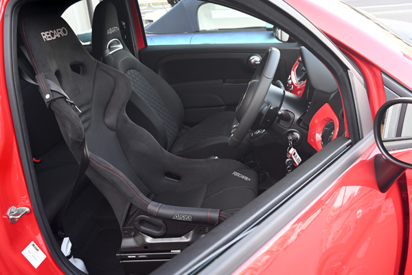 210213_abarth595_recaro_rsg_asmyokohama.jpg