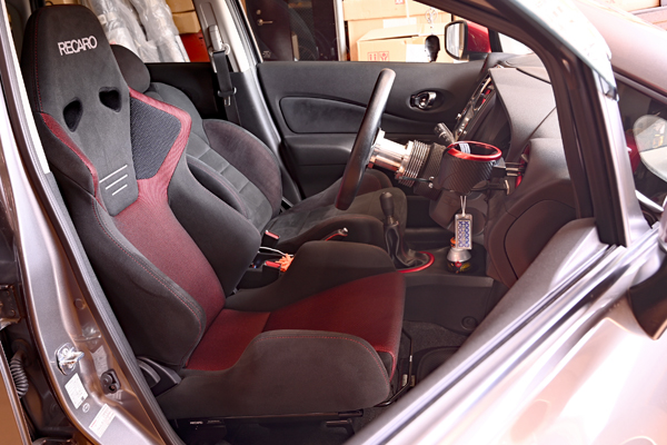 210327_NOTE1_recaro_sr6.jpg