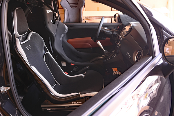210421_abarth595_recaro_rcs_asmyokohama.jpg