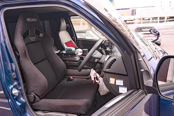 210507_hiace_recaro_sr7f_asmyokohama.jpg