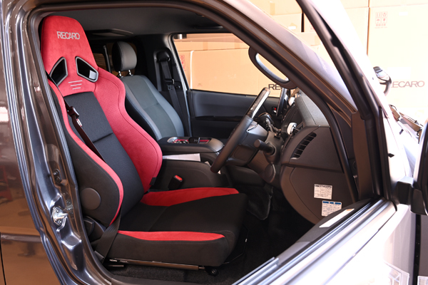 210722_Hiace_recaro_sr7f_asmyokohama.jpg