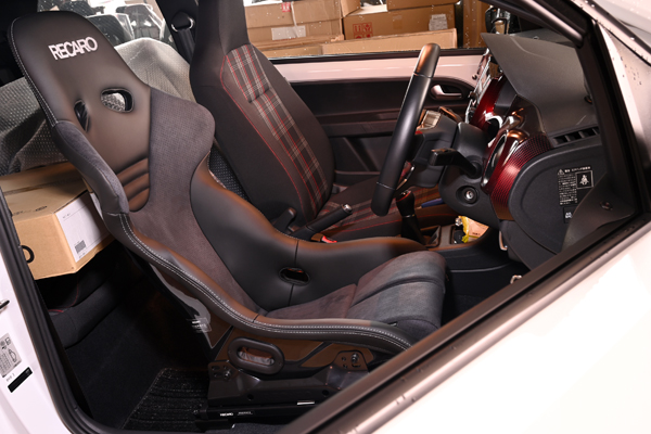 210909_vw_up_recaro_rsg.jpg